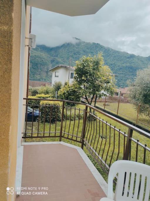 アッバディーア・ラリアーナLa Casa Di Nonna Mimiアパートメント エクステリア 写真